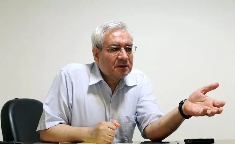 اصغرزاده به سعيد جليلي: خسته نشديد؟ آيا بس نيست؟ | 17 سال گذشت و نگفتيد چرا كشور از تحريم، تورم، فرار مغزها و جنگ پر شد